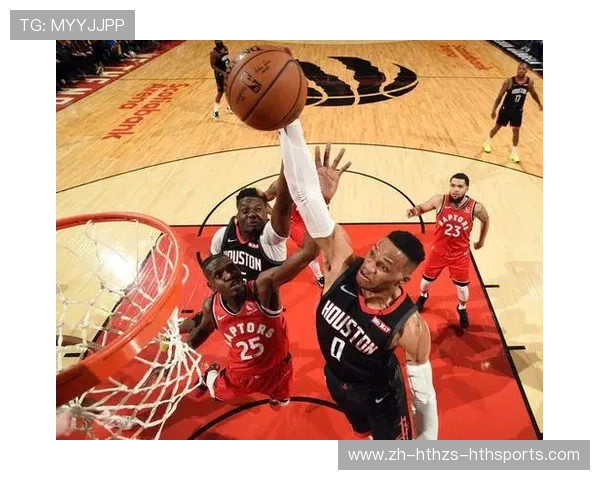 威斯布鲁克在火箭队的霸气表现图片合集